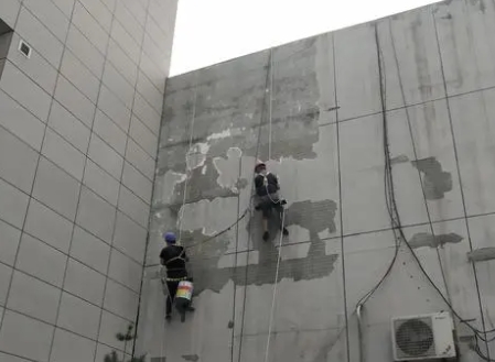 彭水楼顶漏水维修公司分享下彭水外墙防水的注意事项