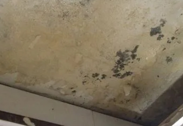 彭水阳台漏水维修公司分享下彭水卫生间渗水维修需要注意哪些问题。
