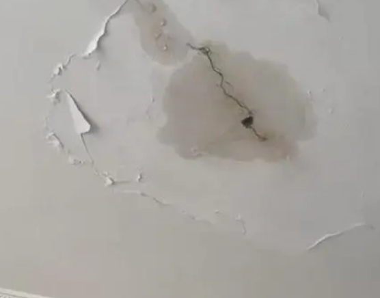 彭水阳台漏水维修公司分享下屋面防水工程质量问题原因分析